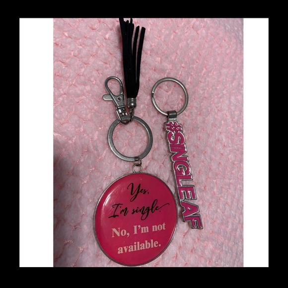 2pc bundle keychains - Picture 2 of 2